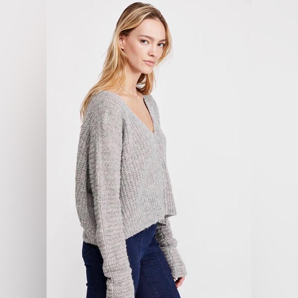Free People, Moonbeam V-Neck Sweater, Gray,  Size S - Picture 2 of 8